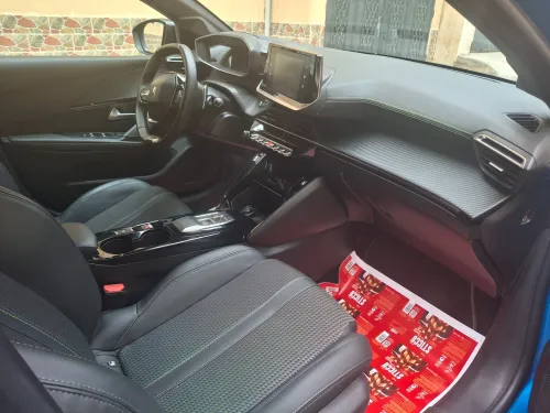 Peugeot 208 2023 GT