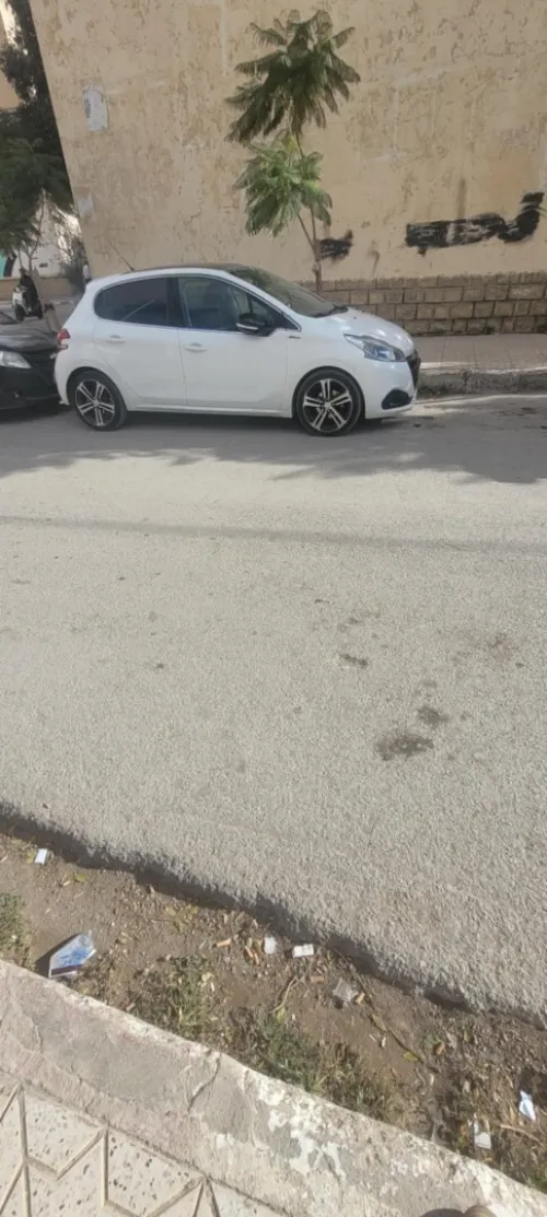Peugeot 208 2018 GT Line