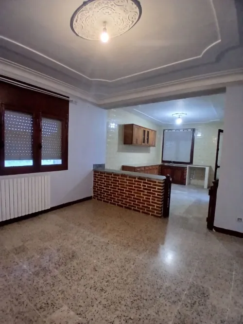 Location Appartement Niveau de villa F3 Alger Draria
