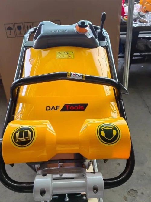 Dame sauteuse honda