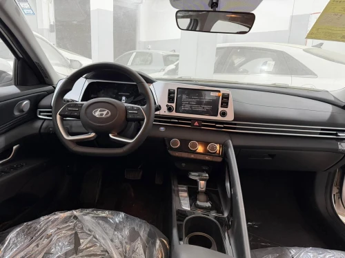 Hyundai Elantra 2025 Full options