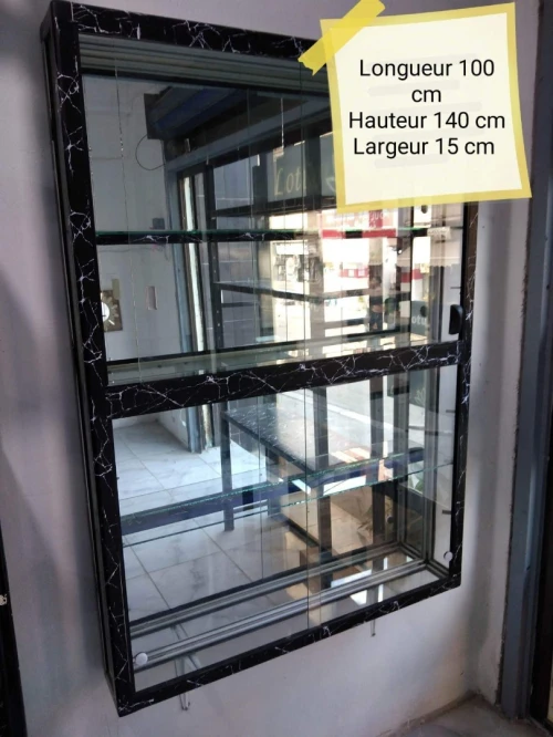 Vitrine en aluminium en verre