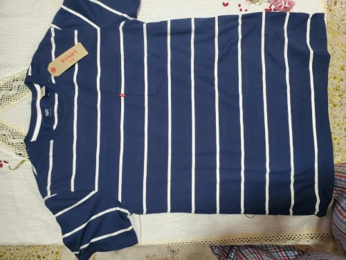Des vetements Originaux venu des USA ( PUMA, ADIDAS, UNDER ARMOR, LEVI'S...)