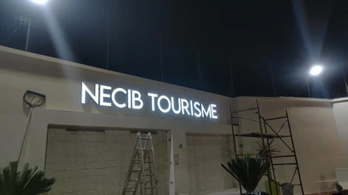 panneaux publicitaires