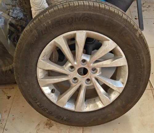 Pneus ling long 215/65/r16