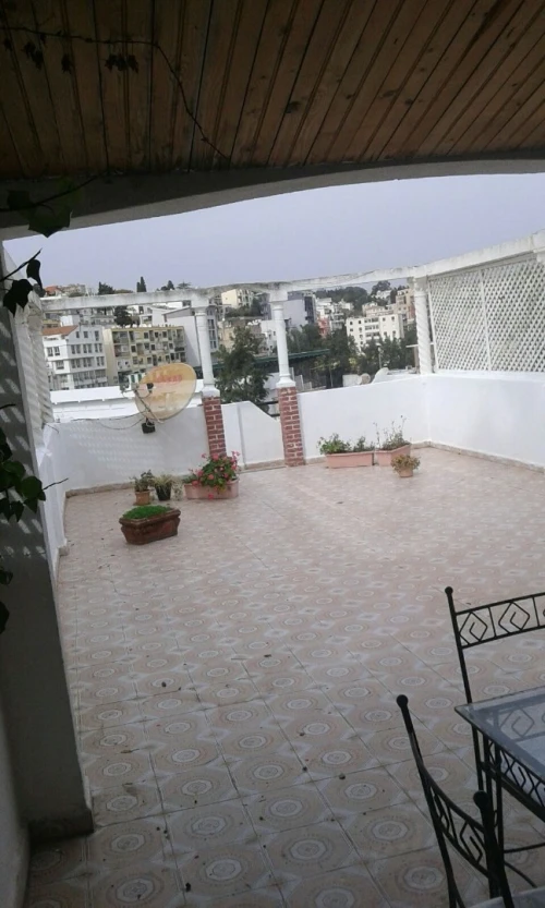 Location Duplex F4 Alger Hydra