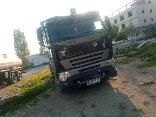 CNHTC howA7 2011