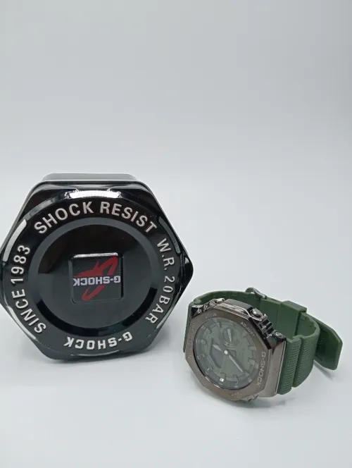 MONTRES CASIO G-SHOCK (GA2100) MONTRES CASIO G-SHOCK (GA2100)
