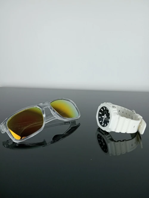 MONTRES CASIO G-SHOCK + LUNETTE DE SOLEIL POUR HOMME HOLBROOK