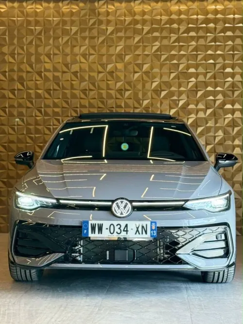 Volkswagen Golf 8 2025 R-Line