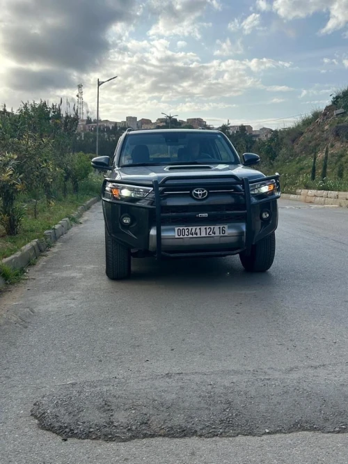 Toyota 4 RUNNER TRD OFF ROAD PREMIUM 2024 SUV 4x4