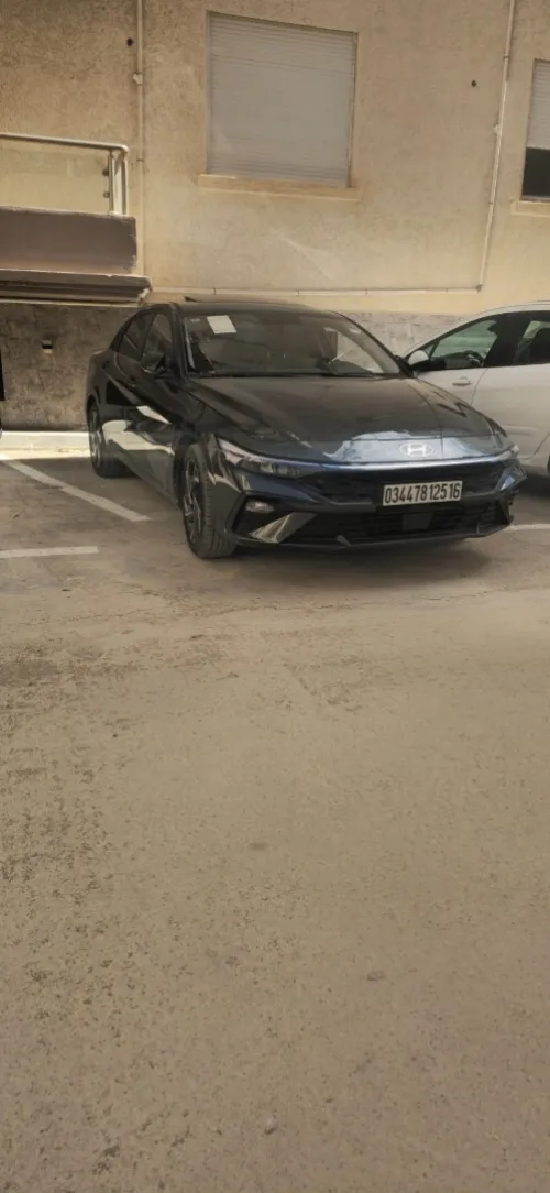 Hyundai Elantra 2025 Glx