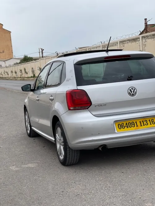 Volkswagen POLO 2013 Silver edition