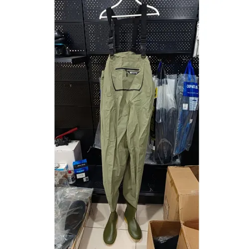 Salopette avec bottes imperméable 
