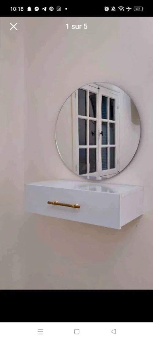 Table de nuit suspendu 