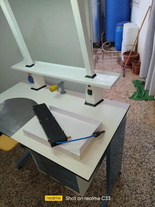 Établi prothésiste 