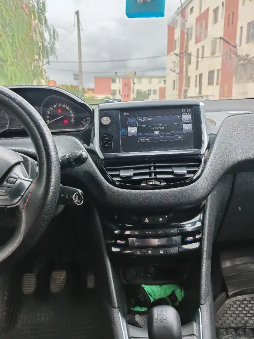 Peugeot 208 2015 Active
