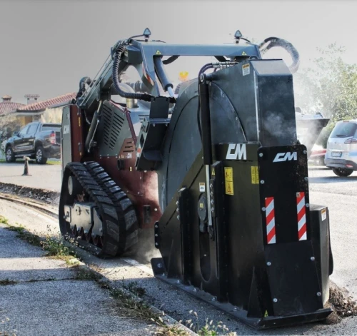 CM ITALIE FIBRE OPTIQUE-MINI CHARGEUR-SKID STEER 2026