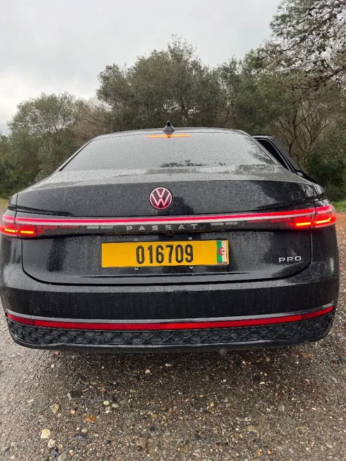 Volkswagen Passat 2025 Pro