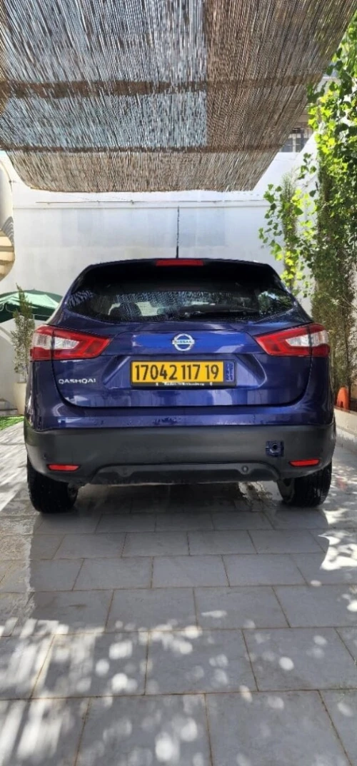 Nissan qashqai nissan 2017 مجمول