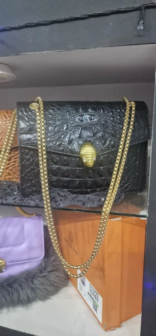 Prada chanelle Gutti Valentino hermes luis vitton