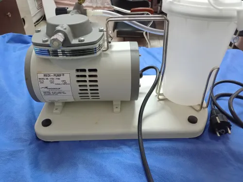  Rxscopie CGR + ECG 1piste+aspirateur +ophtalmoscope+02 pèses-bébé