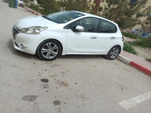 Peugeot 208 2013 Active