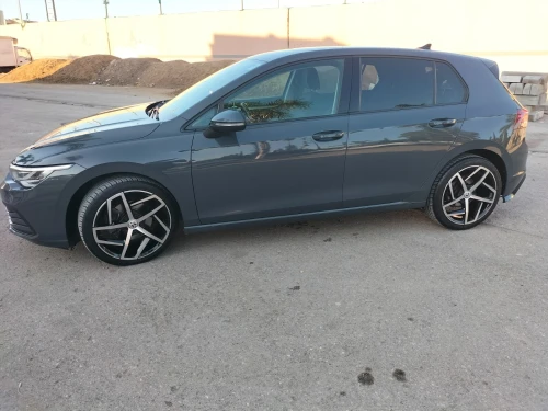 Volkswagen Golf 8 2021 Active