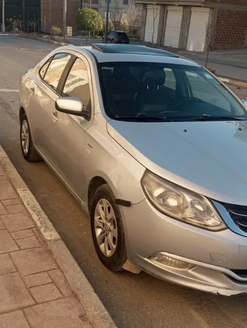 Chevrolet Optra 5 portes 2015 Optra 5 portes