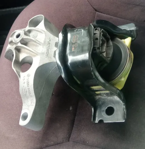 support moteur kangoo 2024