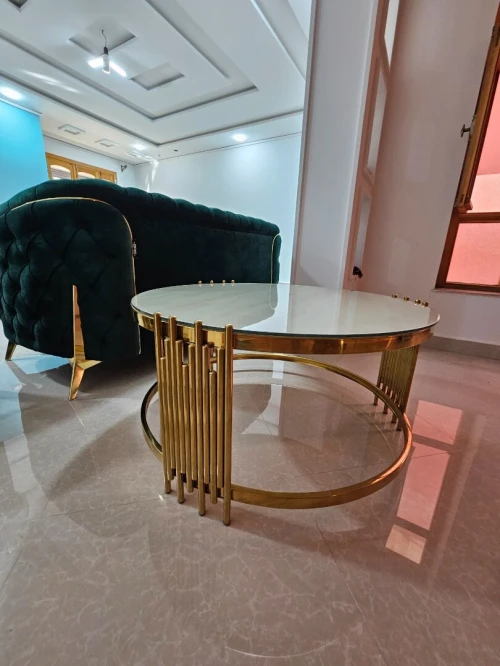 Table basse avec 03 gigones