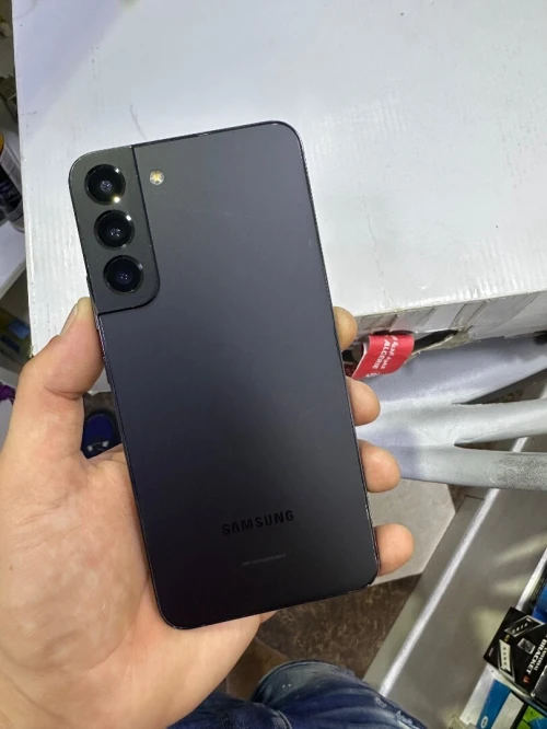 Samsung S22 plus