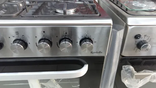 Promo cuisinière condor 4 feux 54L inox semi-fonte raviola ventilé