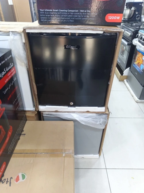 Promo mini bar Géant Noir 50L brut