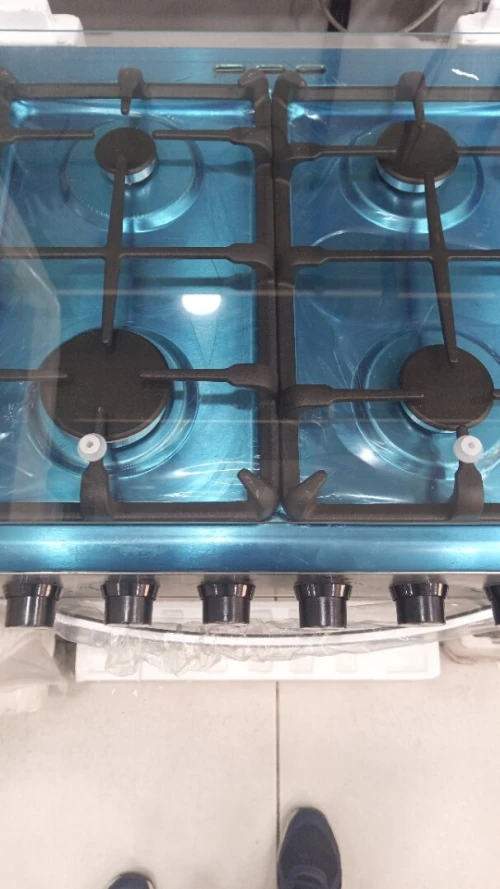 Promo cuisinière Cristor magicia 4 feux fonte inox 70L ventilé 