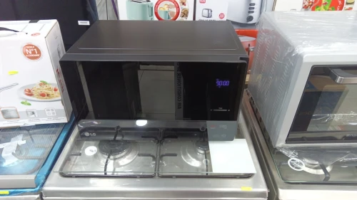 Promo micro-onde LG MS2595DIS Neo-chef 25L BLACK 1100W TACTILE MIRROIR INVERTER