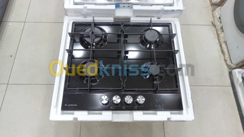 PROMO PLAQUE DE CUISSON ARISTON NOIR 4 FEUX 1BNA