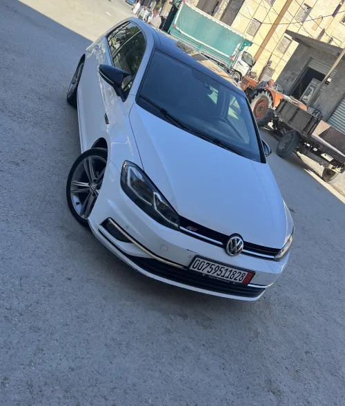 Volkswagen Golf 7 2018 Lacara Plis