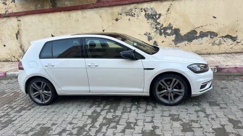 Volkswagen Golf 7 2018 Carat