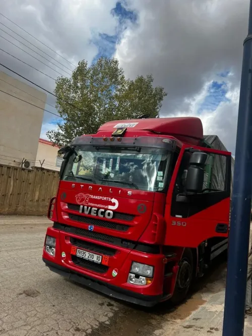Iveco stralis 350 10to Plateau 2010