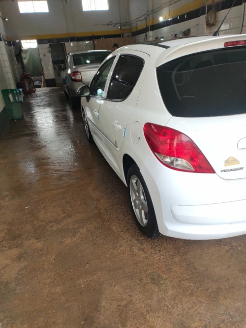 Peugeot 207 2011 