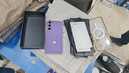 Samsung S23fe