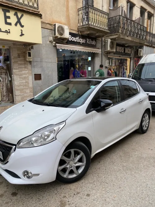 Peugeot 208 2014 