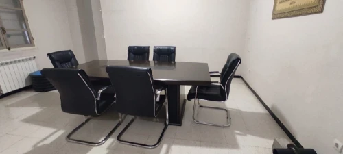 Table de réunion+ fauteuils