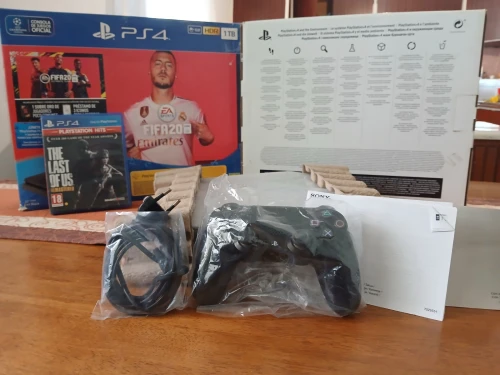 PS4 Slim 1 To Occasion + Manette +CD The Last Of US Alger