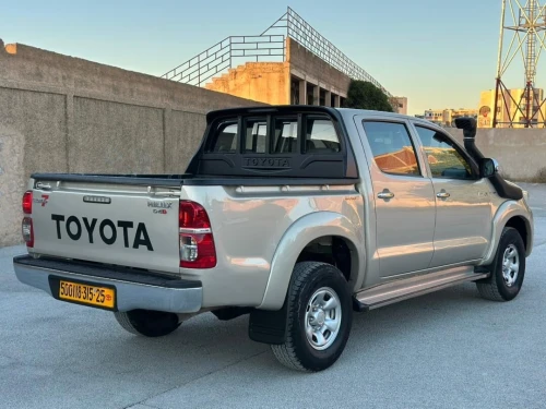 Toyota Hilux 2015 LEGEND DC 4x4