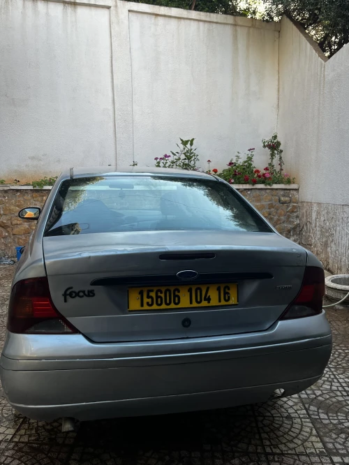 Ford Focus 4 portes 2004 Focus 4 portes