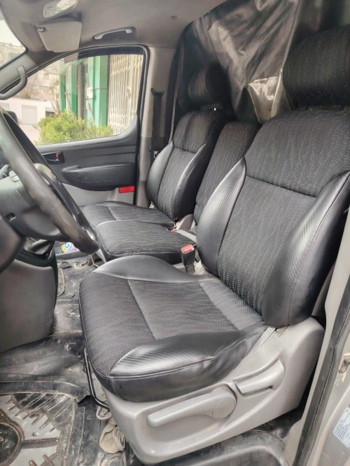 Hyundai H1 2011