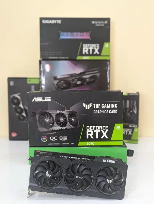 RTX 3070 8GB  ( Gigabyte , Asus TUF , MSI )