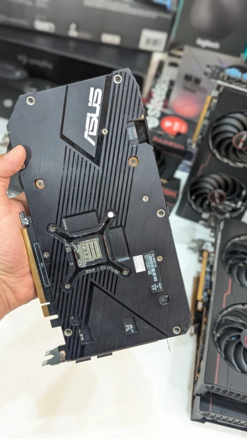 ASUS  RX 6650 XT DUAL O8G OC  USed
